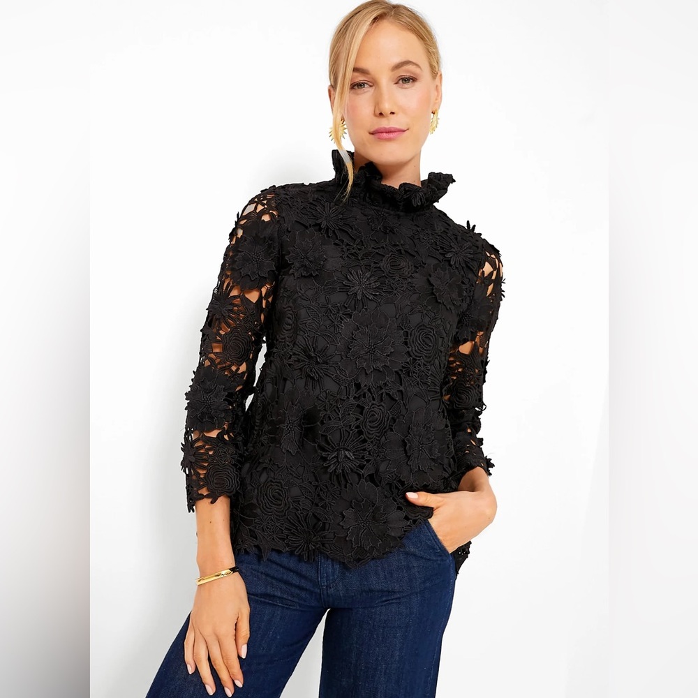 XXS Tuckernuck Black Guipure Lace Faye Blouse EUC